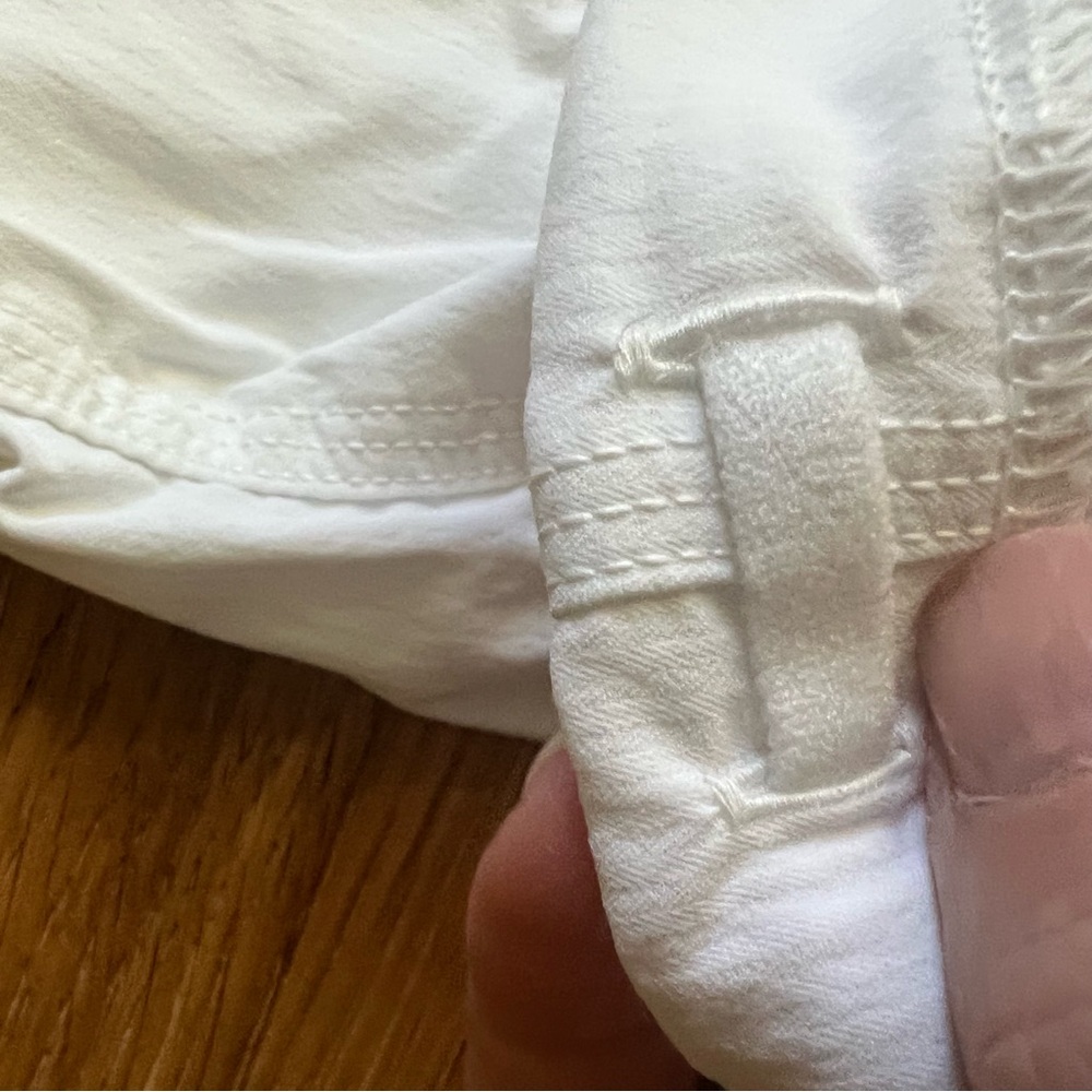 Lululemon Studio Crop in white (lined) - Picture 7 of 11